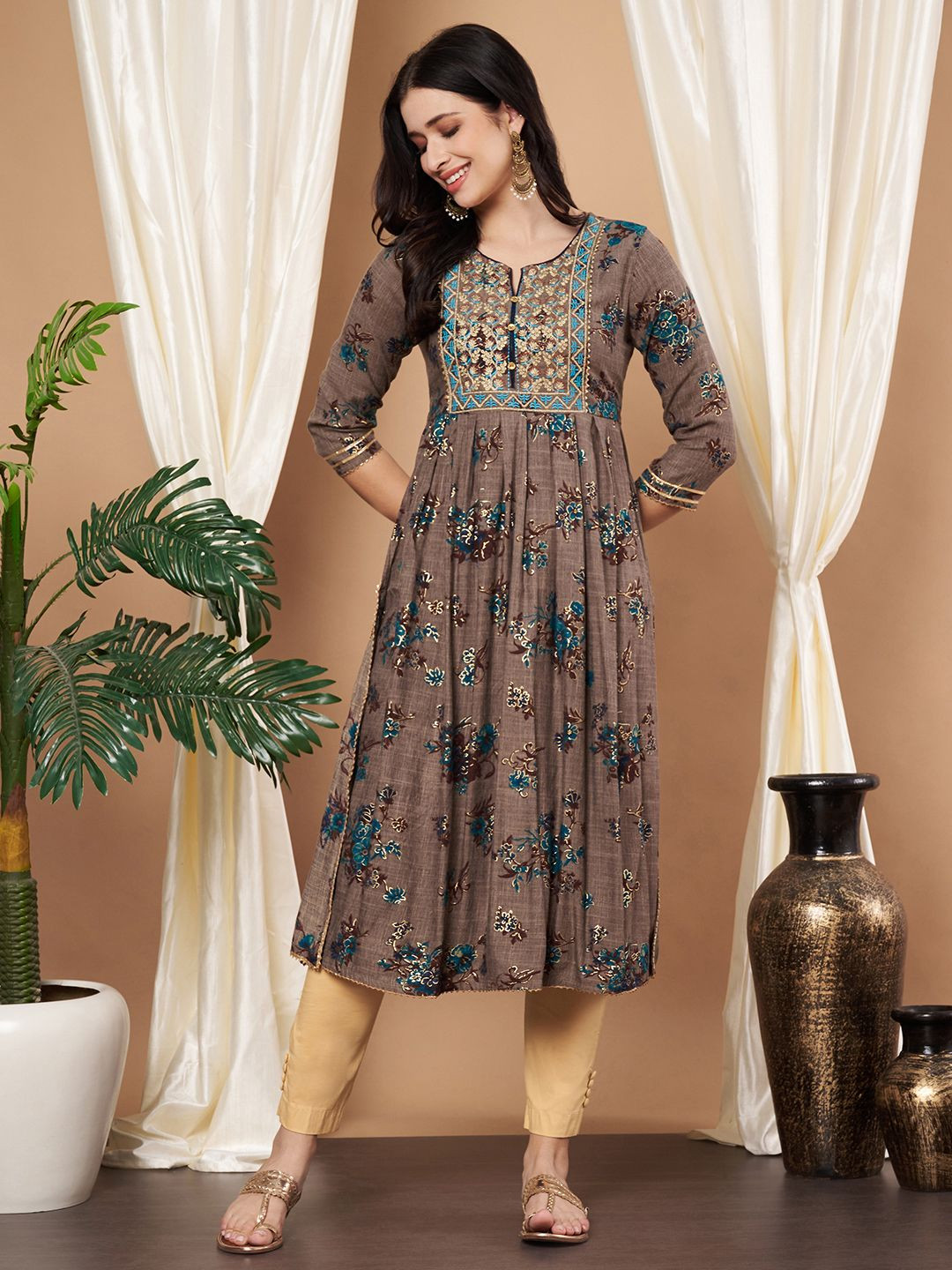 

RANGMAYEE Floral Printed Gotta Patti Notch Neck A-Line Kurta, Brown