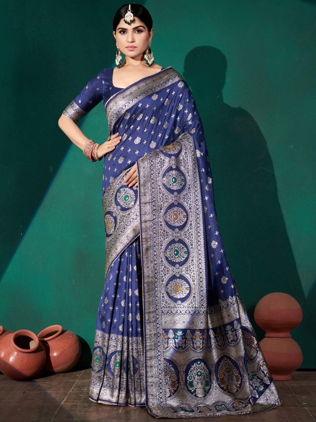 

Aagiri Woven Design Zari Pure Silk Banarasi Saree, Navy blue