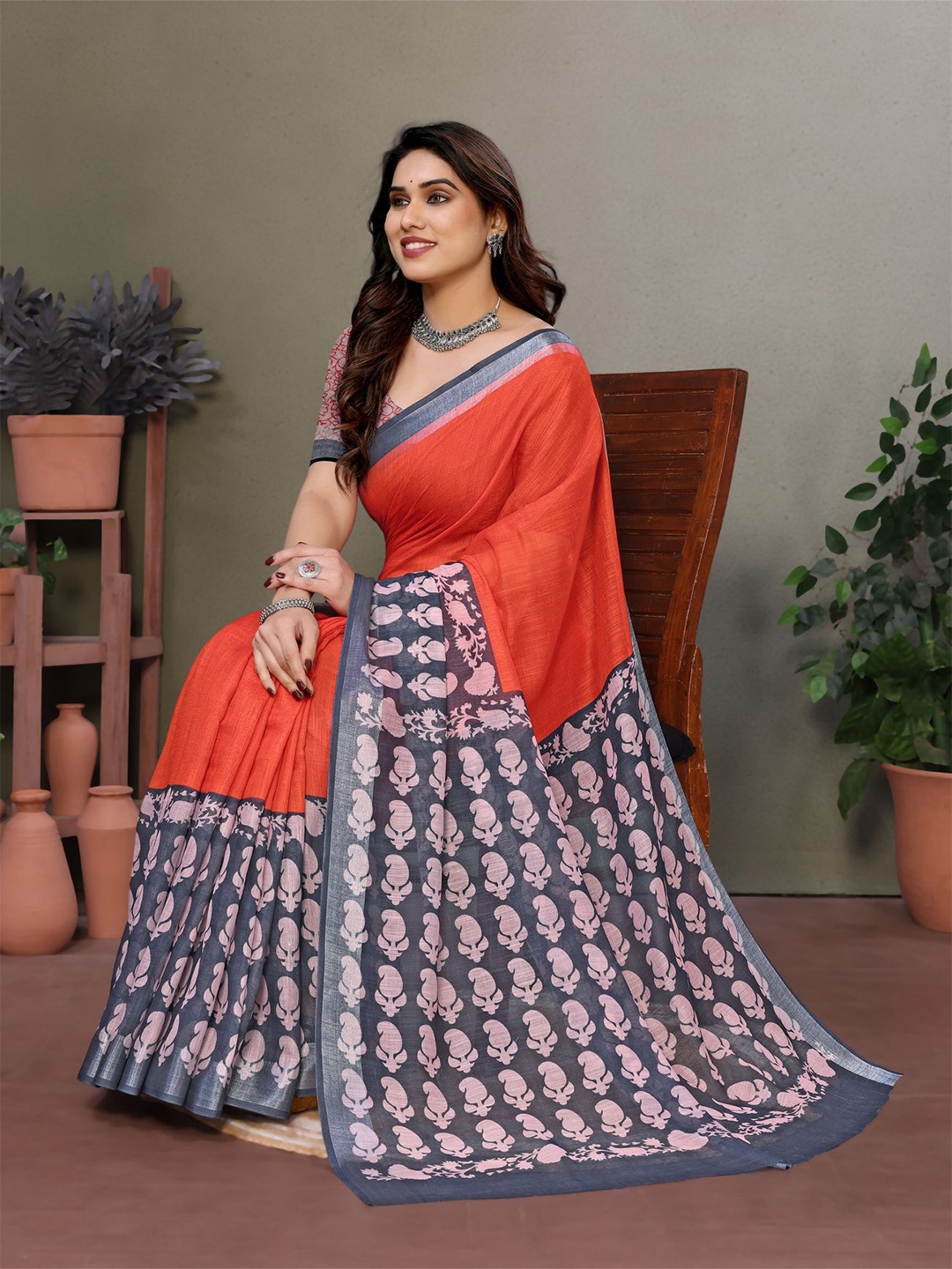 

vj fashion Paisley Digital Printed Zari Saree, Orange