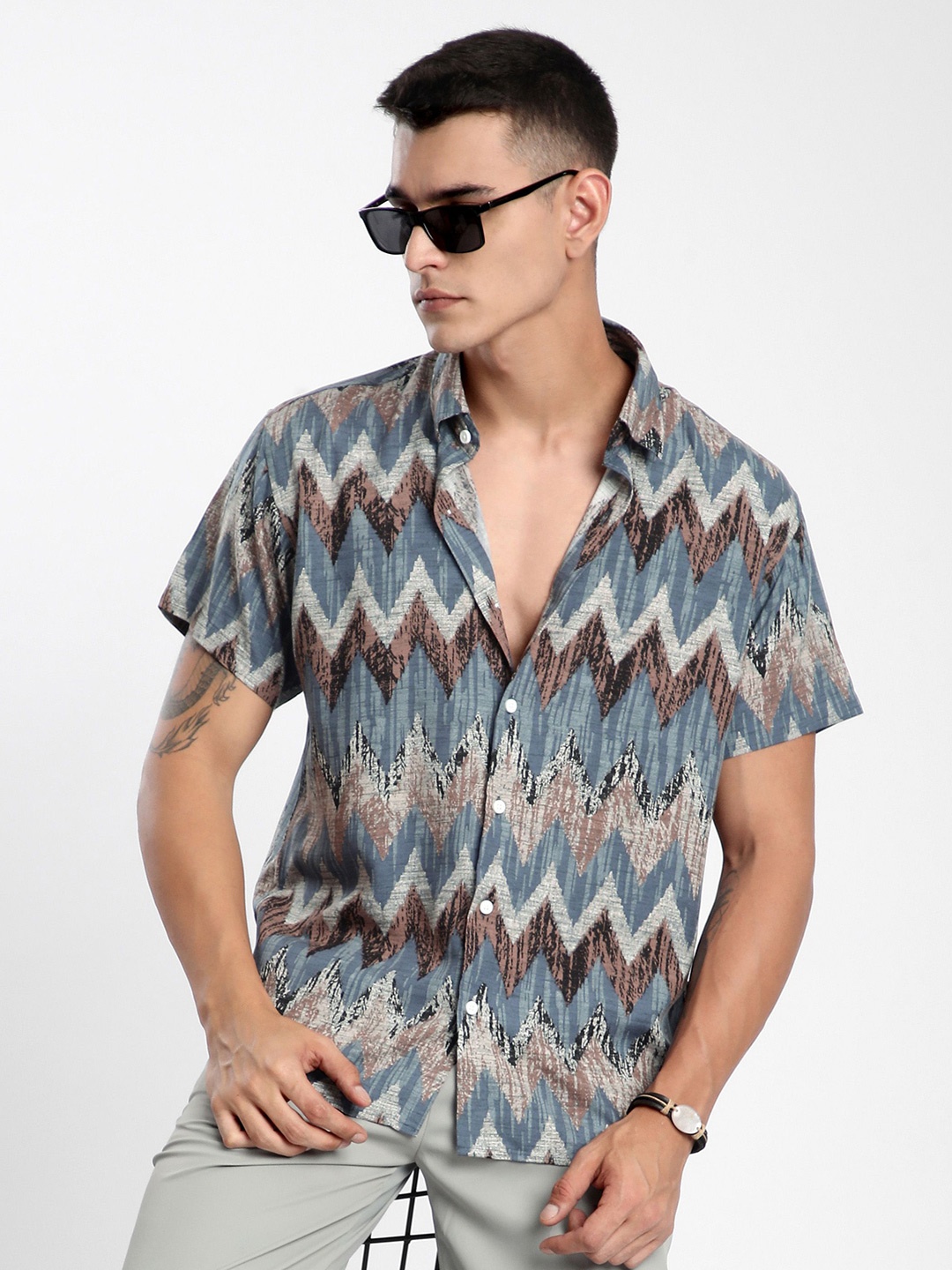 

Beyoung Men Spread Collar Abstract Printed Cotton Casual Shirt, Blue