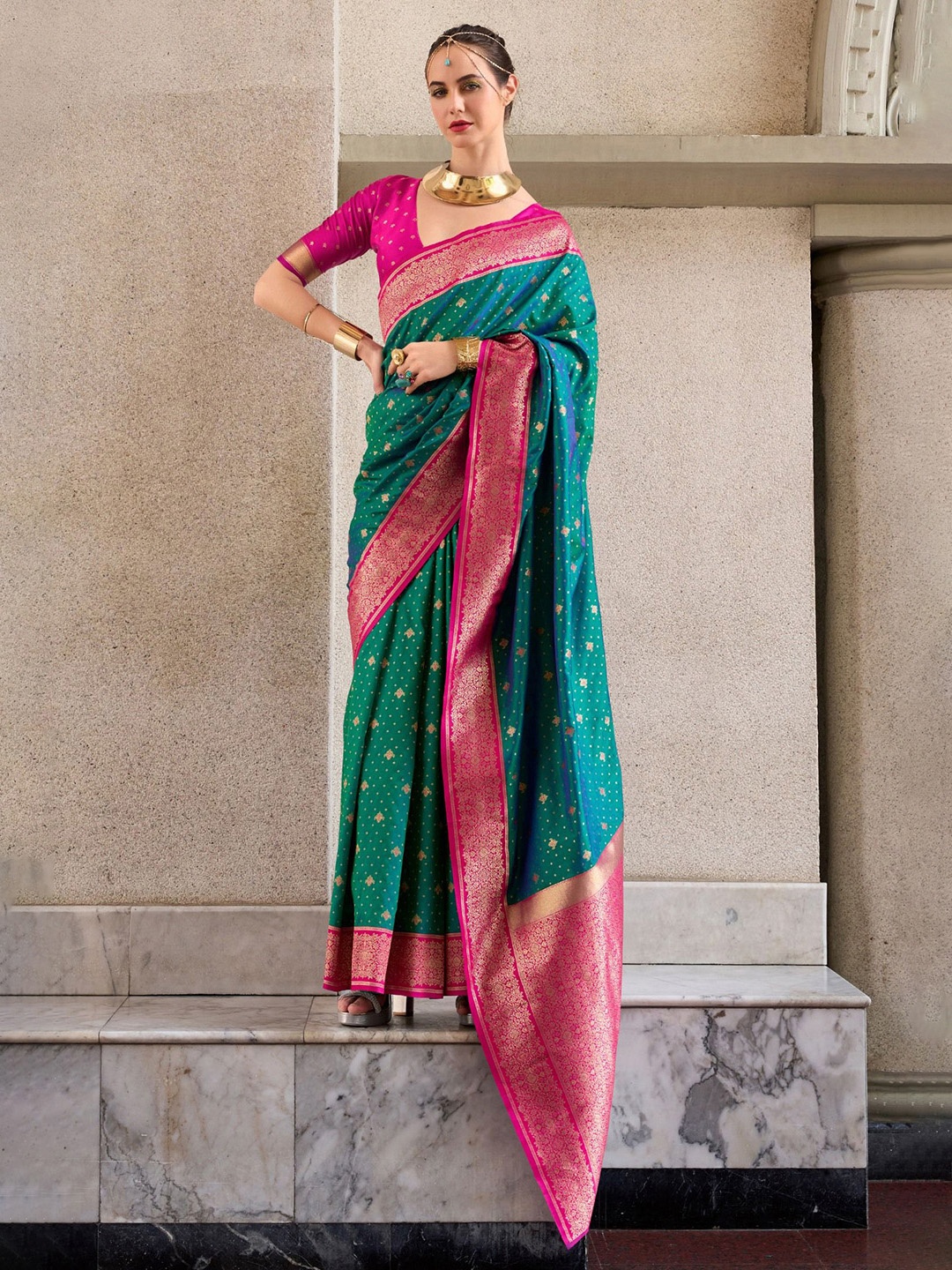 

MySilkLove Woven Design Zari Banarasi Saree, Teal