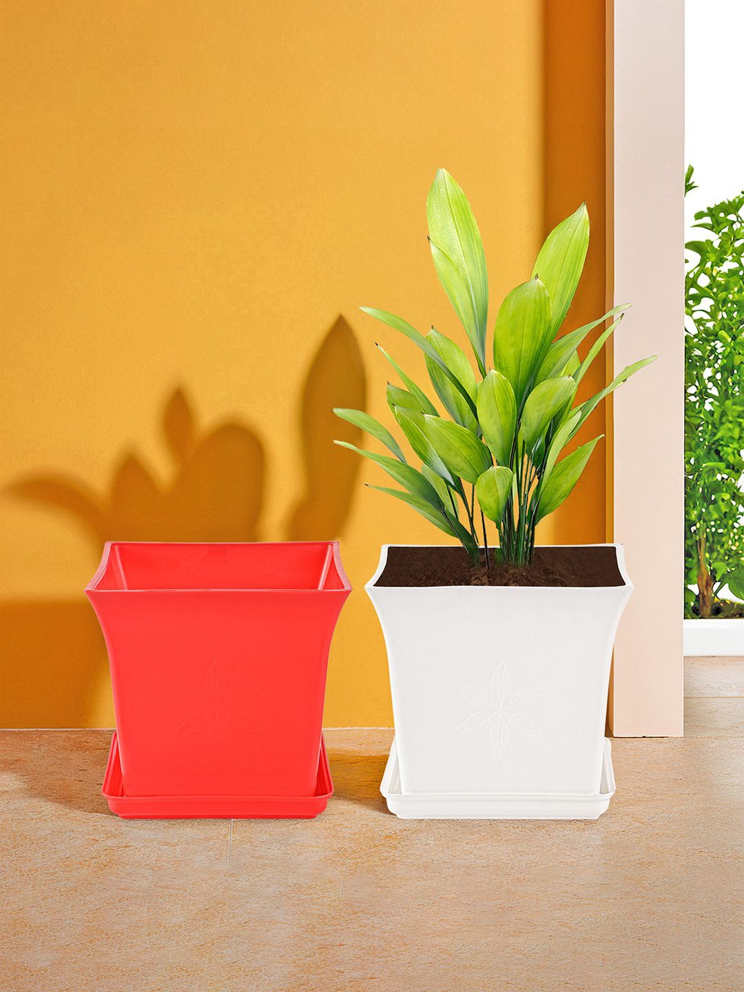 

Kuber Industries Red & White 2 Pieces Premium Flower Pots for Garden with Bottom Plates