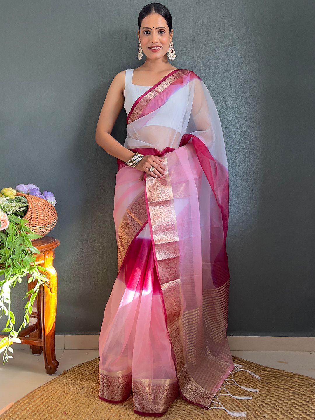 

Panzora Colourblocked Zari Organza Saree, Pink