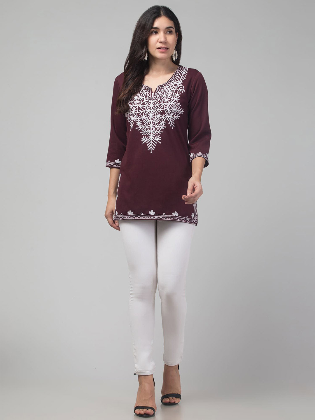 

FAMBEE Embroidered Kurti, Burgundy