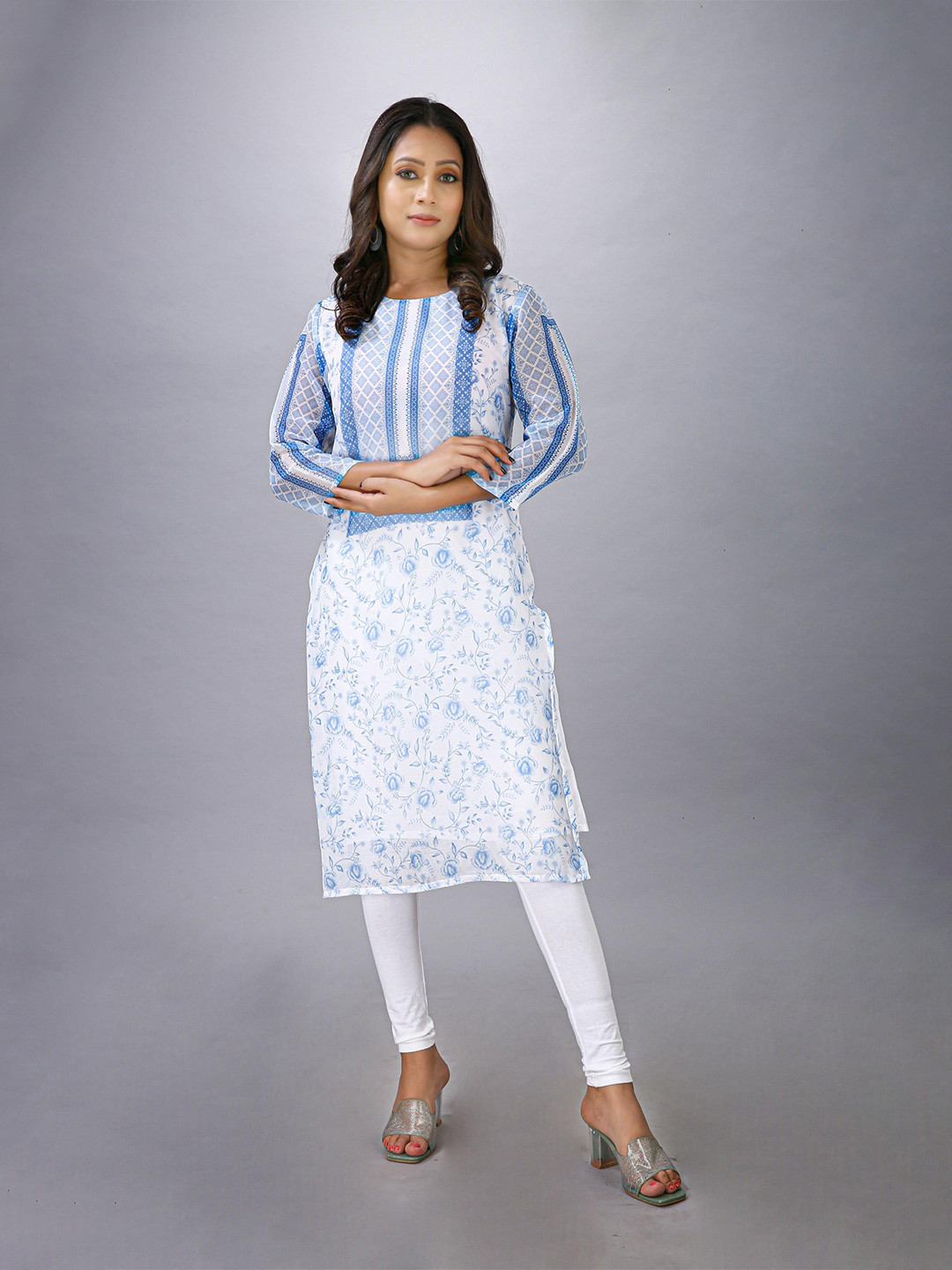 

Krimmple Women Floral Printed Kurta, White