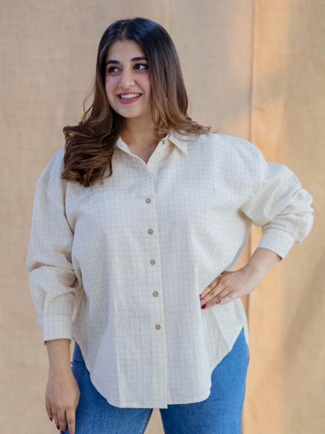 

THE INDIAN ETHNIC CO Women Opaque Checked Casual Shirt, Off white