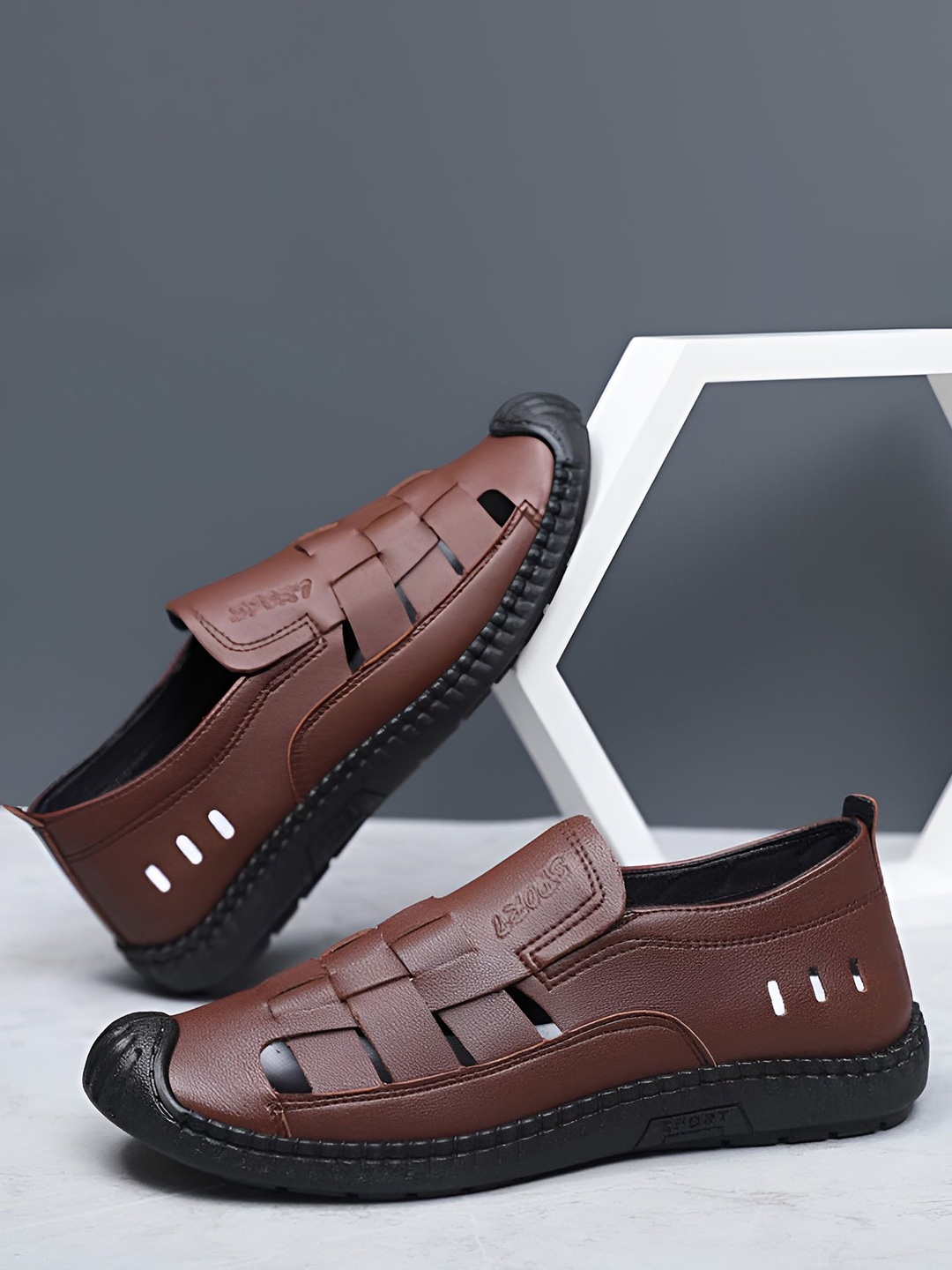 

ASTEROID Men Slip-On Shoe-Style Sandals, Brown