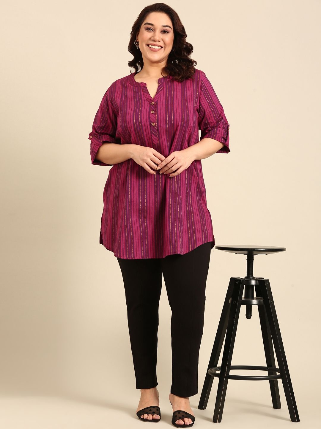 

The Pink Moon Women Cotton Self Design Tunic