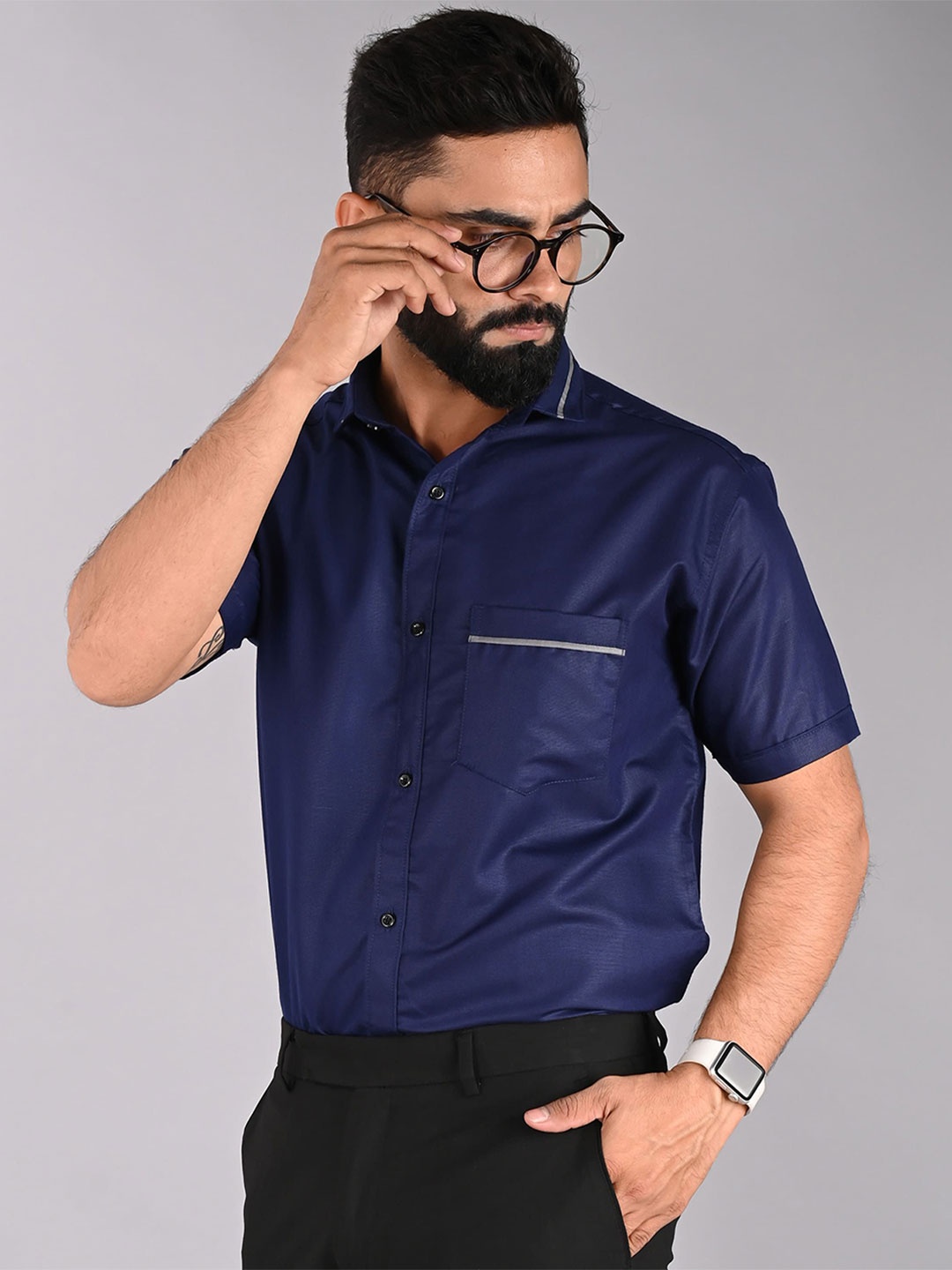

WOXEN Men Original Fit Spread Collar Solid Cotton Casual Shirt, Navy blue