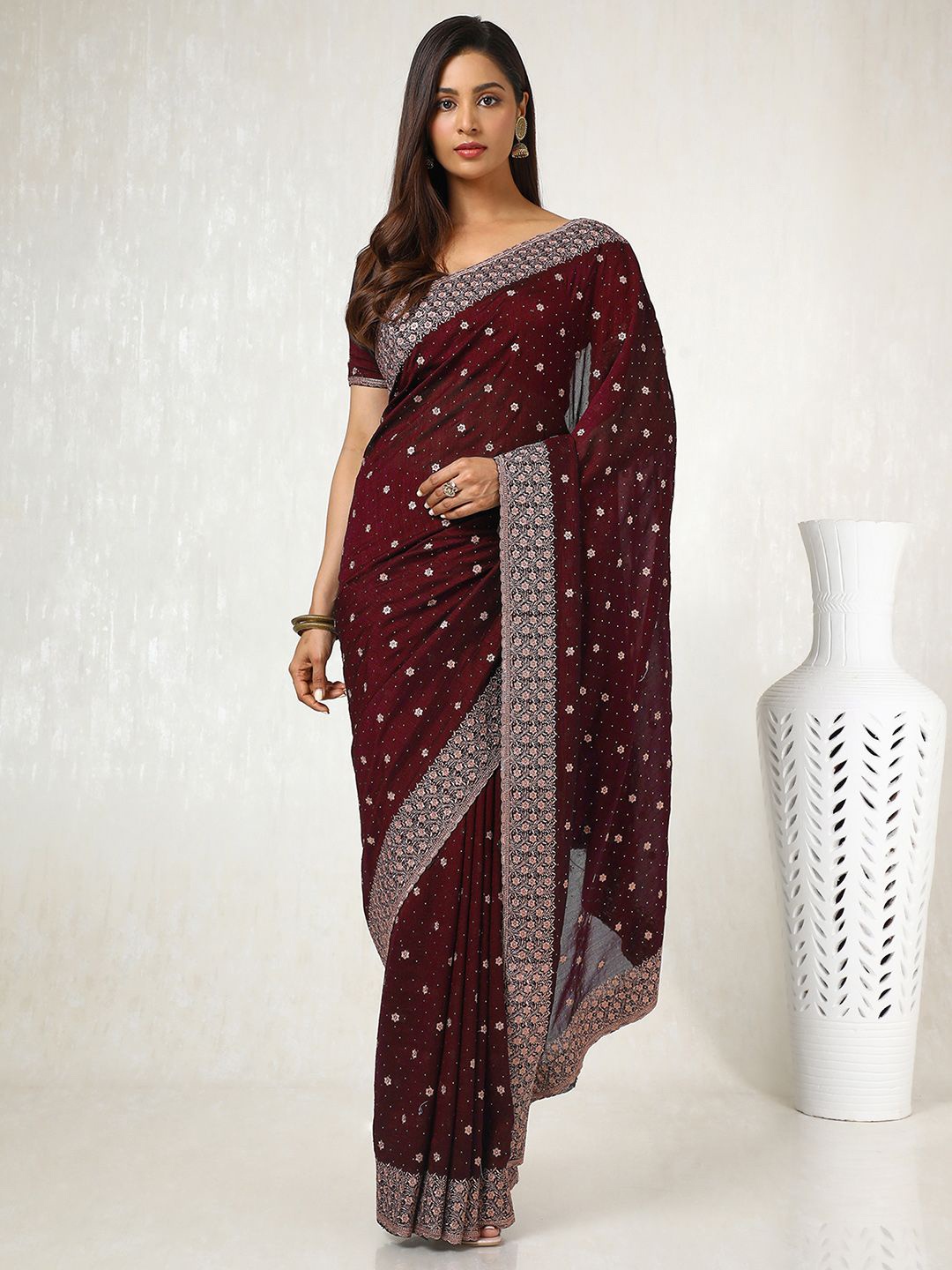 

Soch Ethnic Motifs Beads and Stones Silk Blend Tussar Saree, Maroon