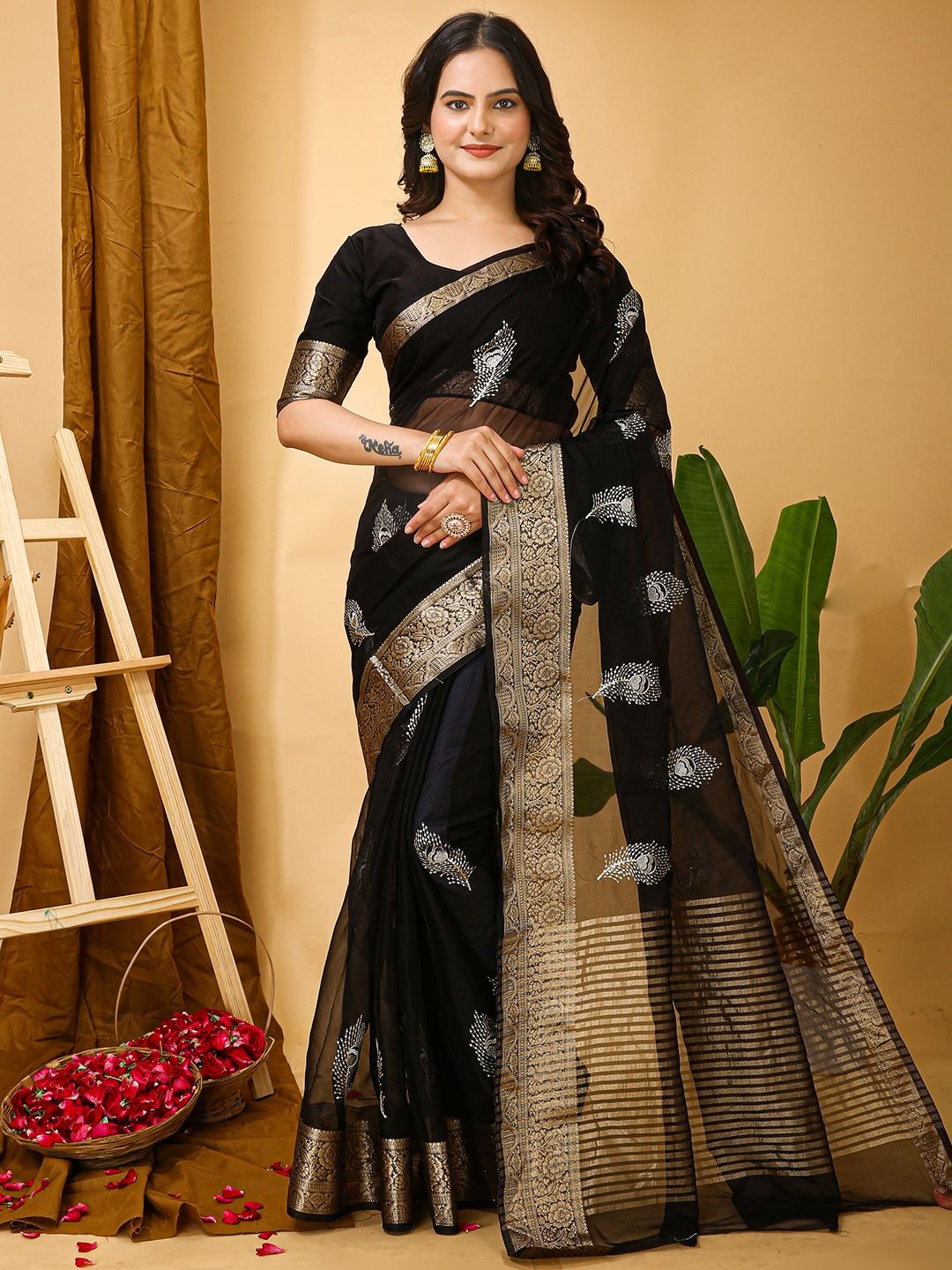 

Mitera Woven Design Organza Saree, Black