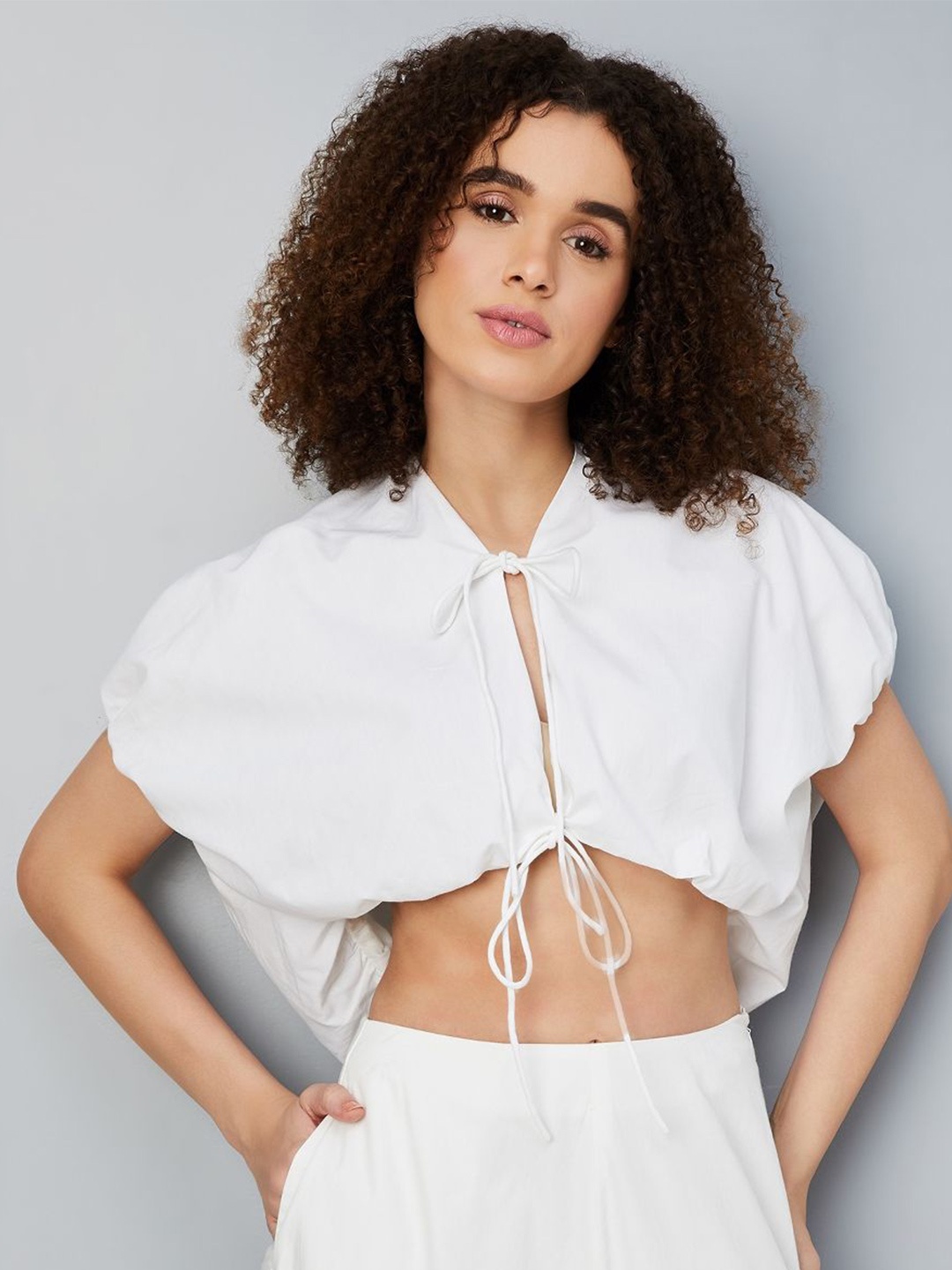 

max Tie-Up Neck Short Sleeve Cotton Top, White