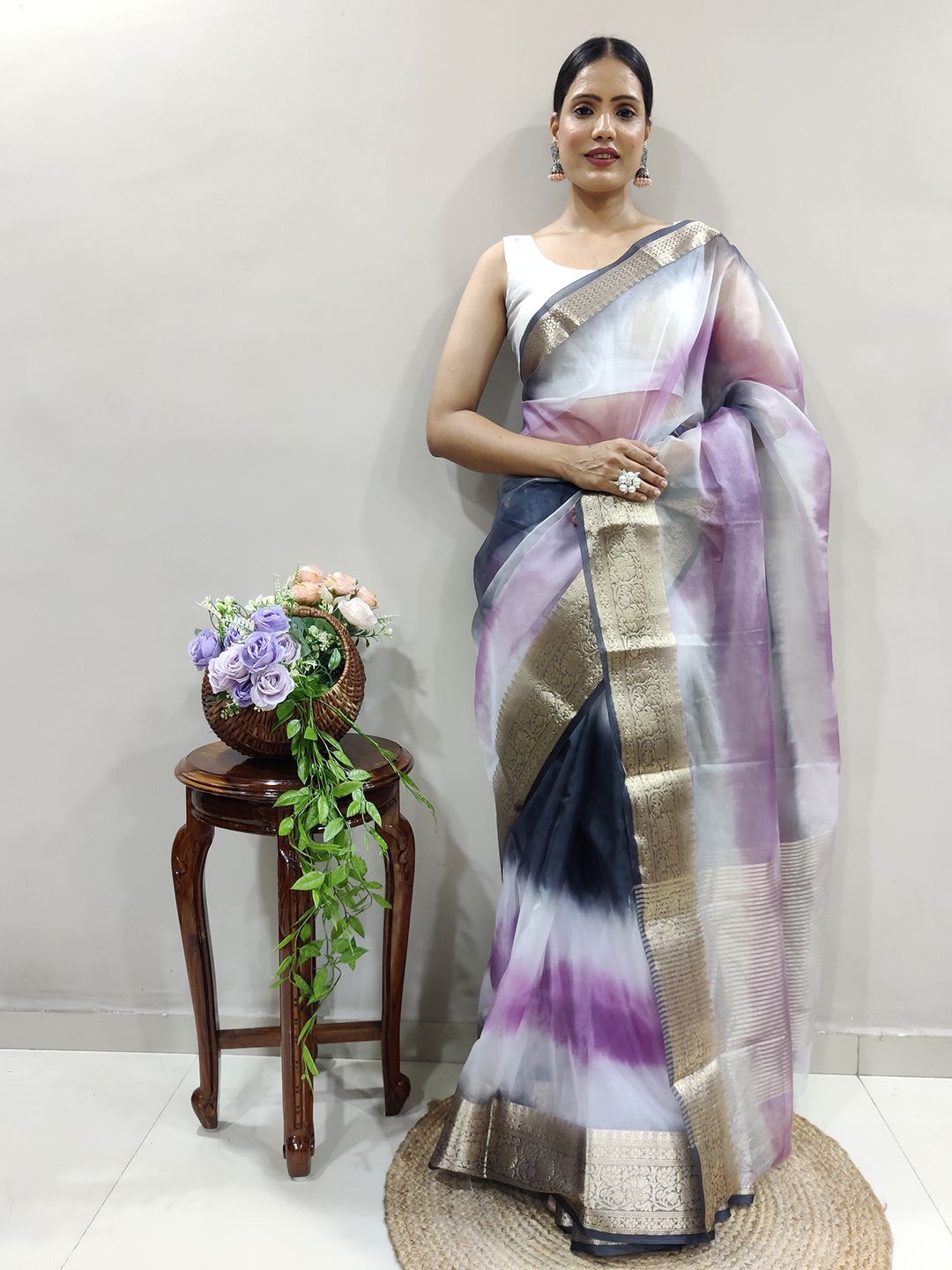 

Panzora Ombre Dyed Zari Organza Designer Saree, Grey