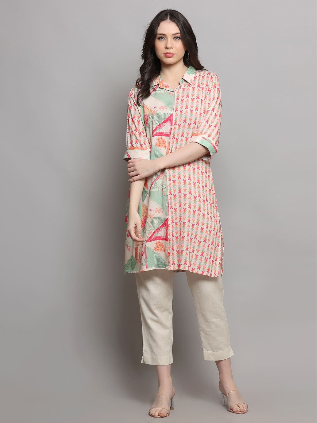

Krimmple Geometric Printed Kurta, Pink