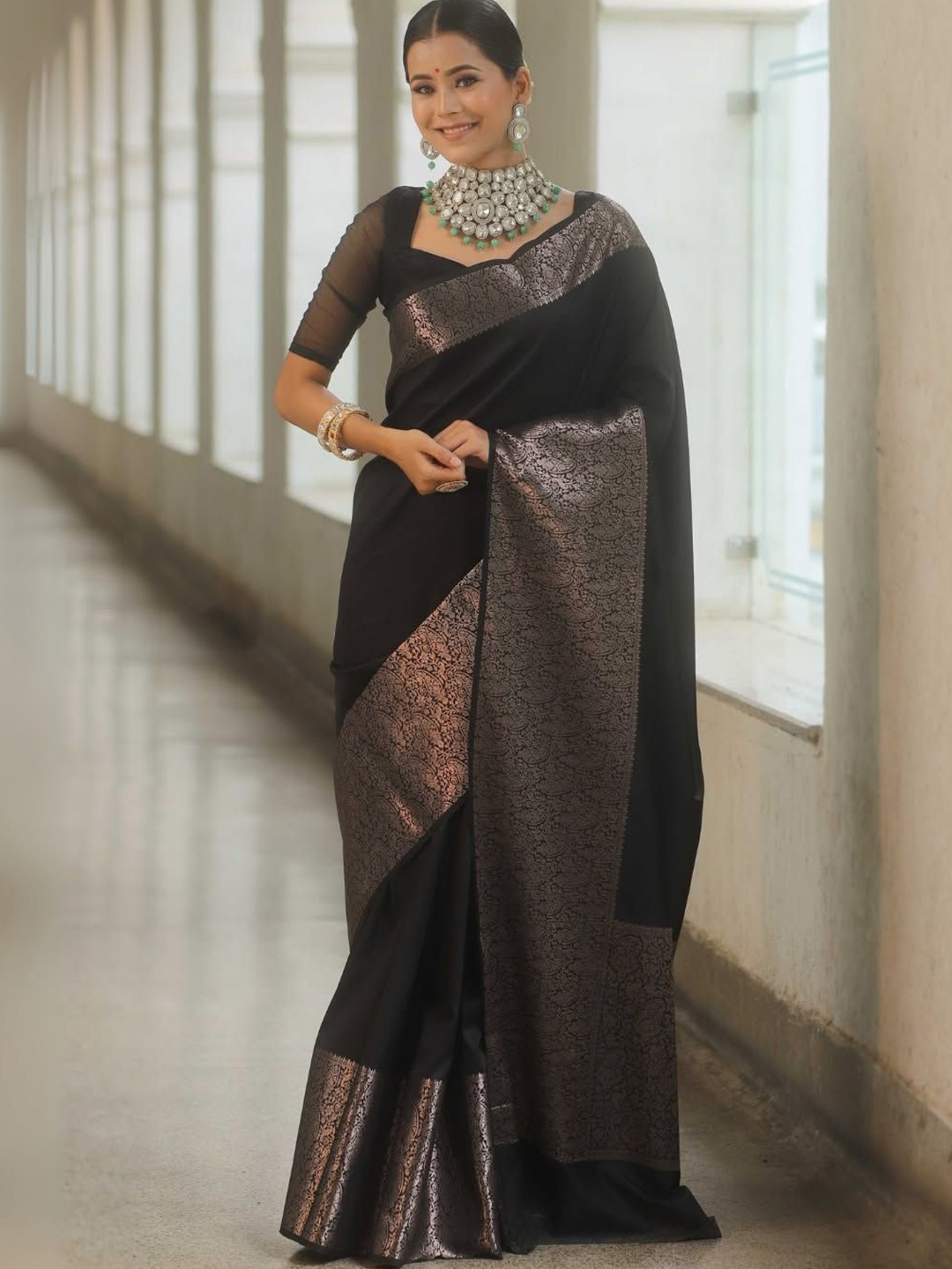 

ZIKARAA Zari Pure Silk Saree, Black