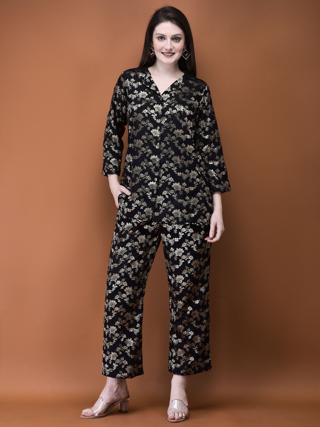 

Shree Woven Design Lapel Collar Liva Shirt With Trouser, Black