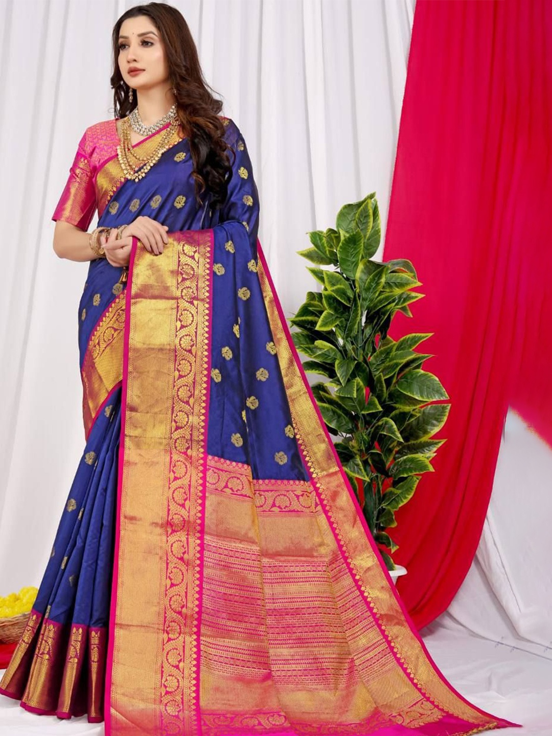 

ZIBLON Woven Design Zari Kanjeevaram Saree, Blue