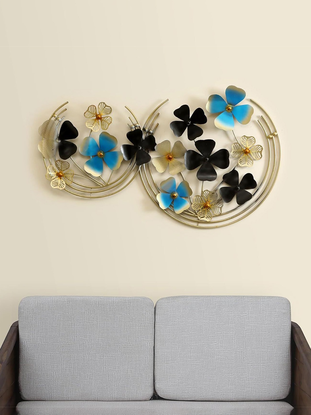 

vedas Mystic Indiana Blue & Black Sky Flower Ring Wall Decor, Gold