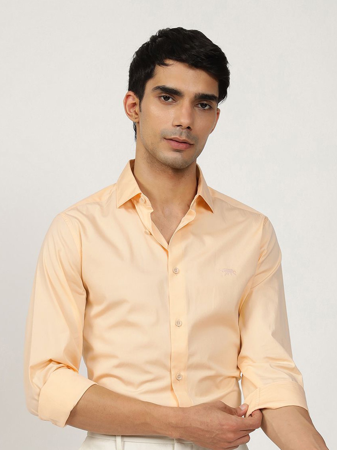 

Andamen Semi Formal Men Woven Cotton Regular Fit Shirt, Yellow