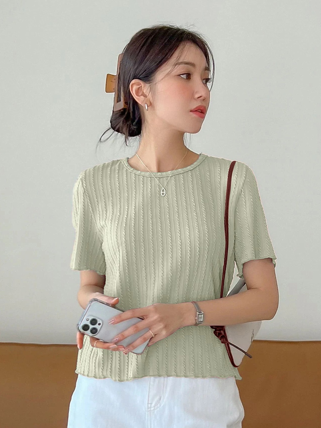 

Mast & Harbour Women Solid Round Neck Top, Green
