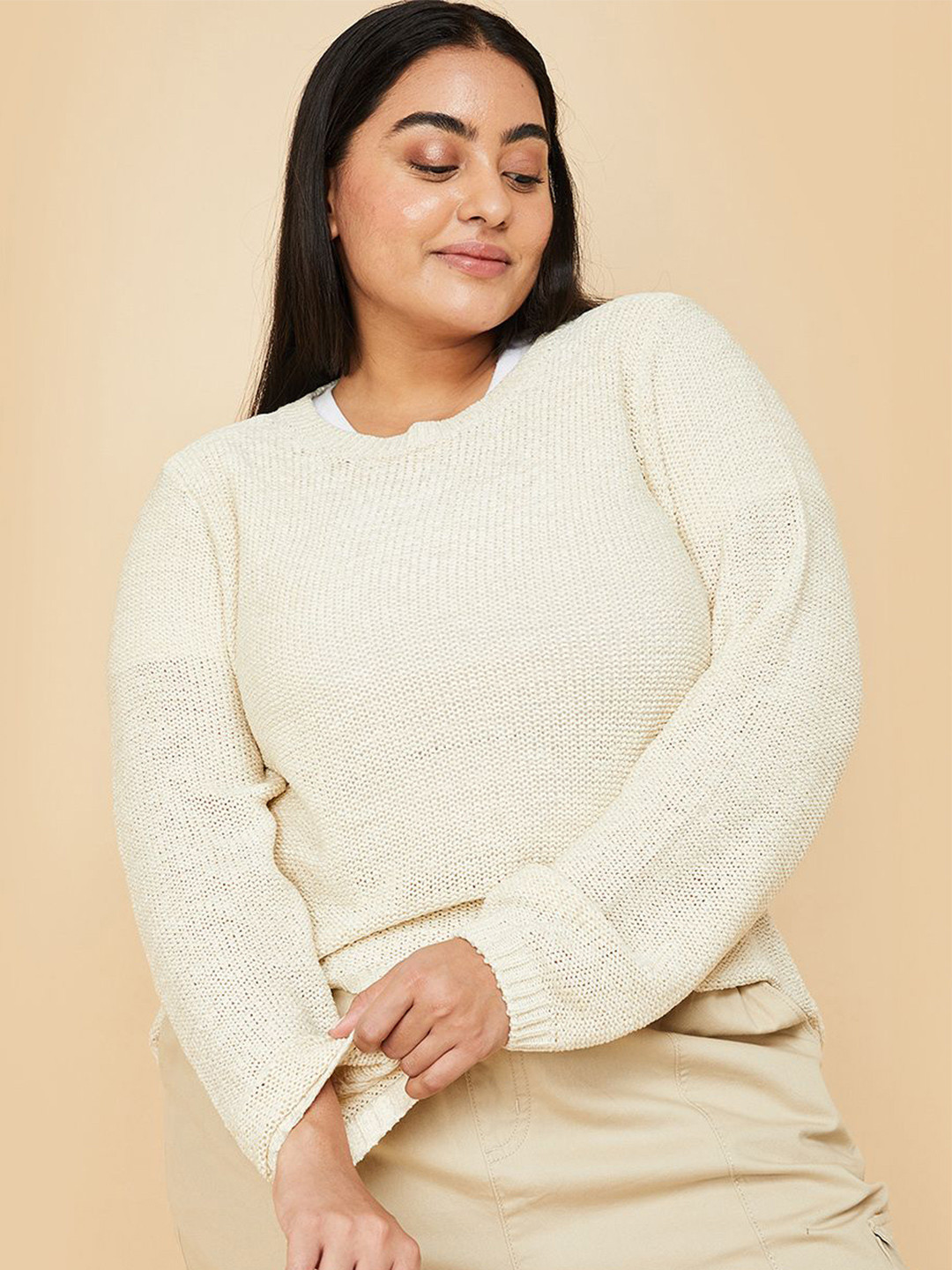

max Women Plus Size Round Neck Top, Cream