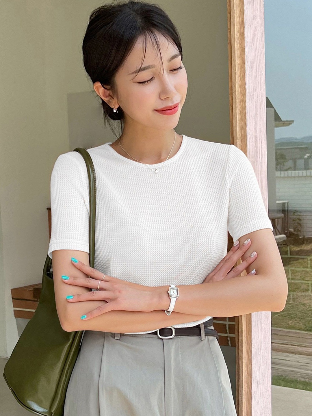

Mast & Harbour Women Round Neck Short Sleeves Top, White
