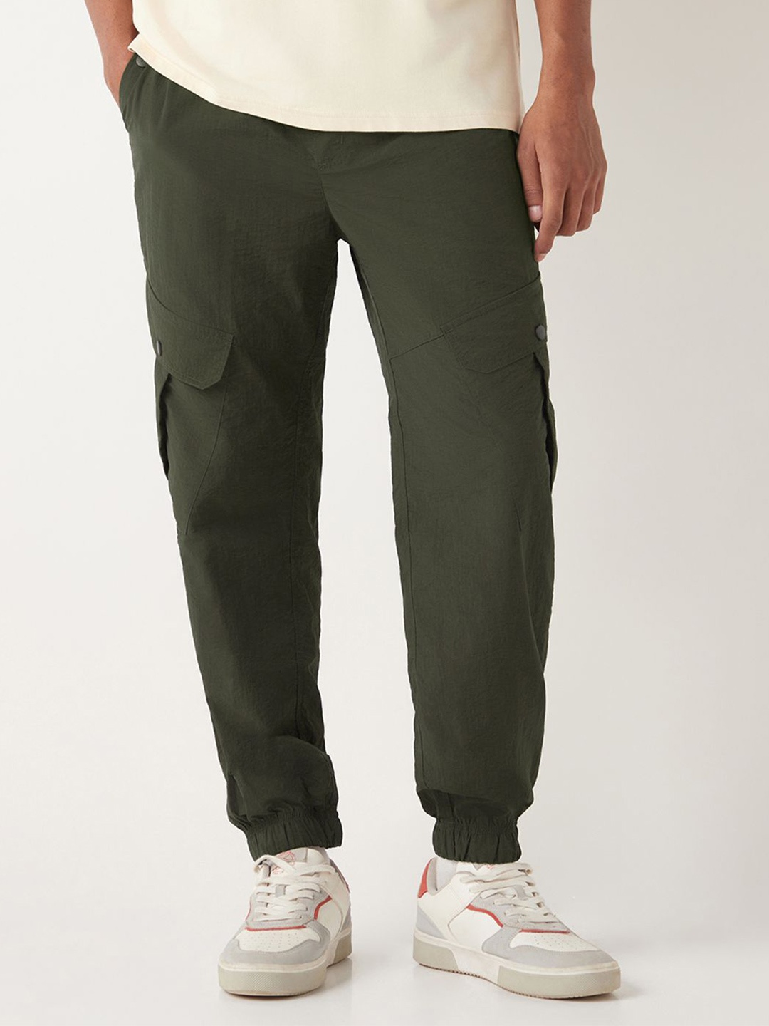 

Bewakoof Men's Olive Green Super Loose Fit Cargo Jogger Pants