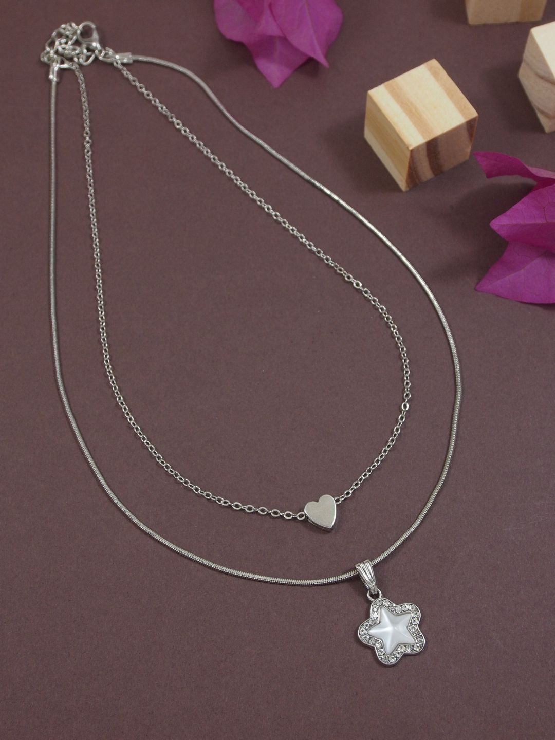 

V FASHION JEWELLERY Silver-Plated Necklace