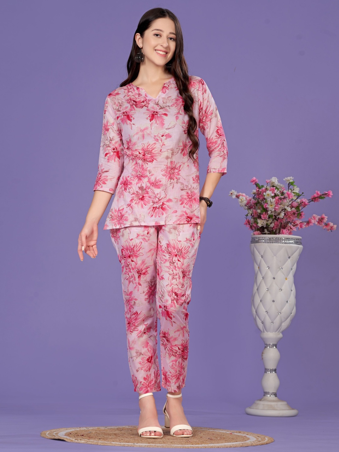 

Vegles Printed V-Neck Tunic With Trouser, Pink