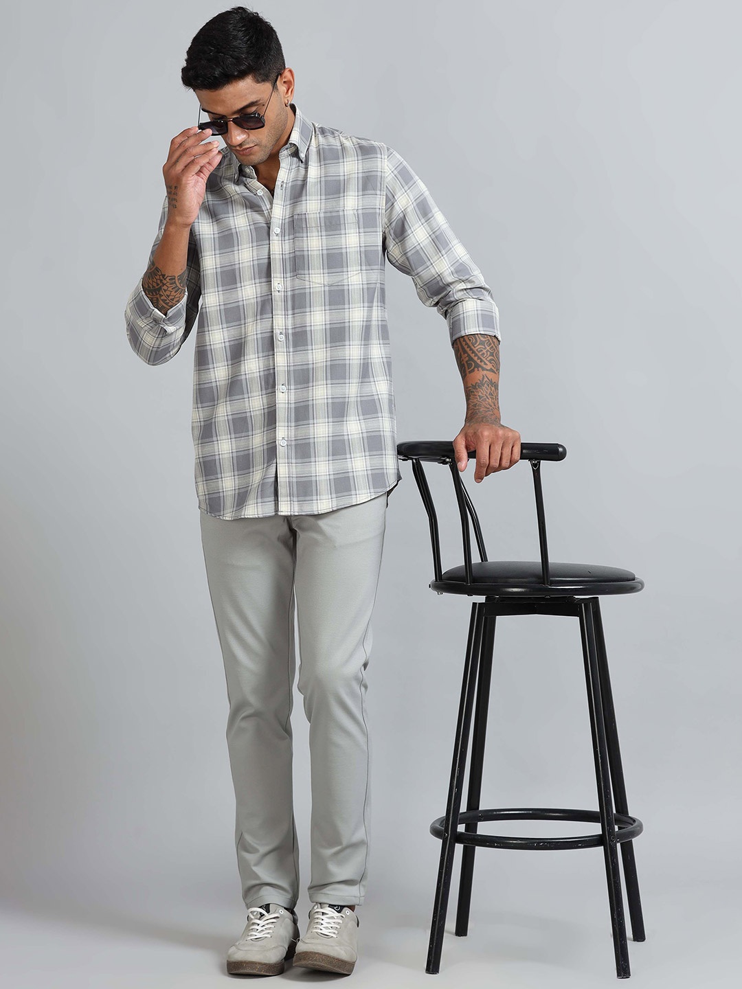 

HOUSE OF MAHNOTS Men Classic Relaxed Fit Tartan Checked Cotton Casual Shirt, Grey