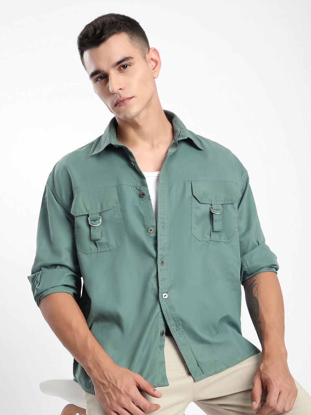

Beyoung Men Spread Collar Solid Casual Shirt, Sea green