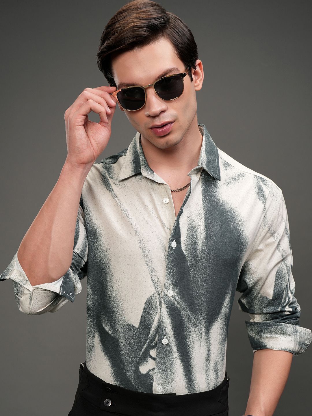 

HIGHLANDER Men Popcorn Textured Printed Relaxed Shirt, Cream