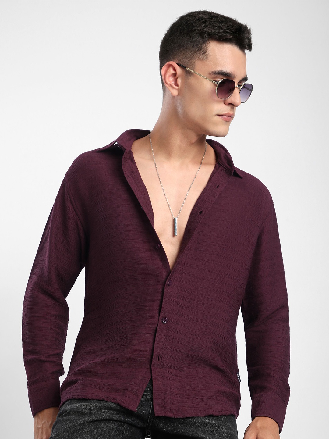 

Beyoung Men Spread Collar Textured Casual Shirt, Maroon
