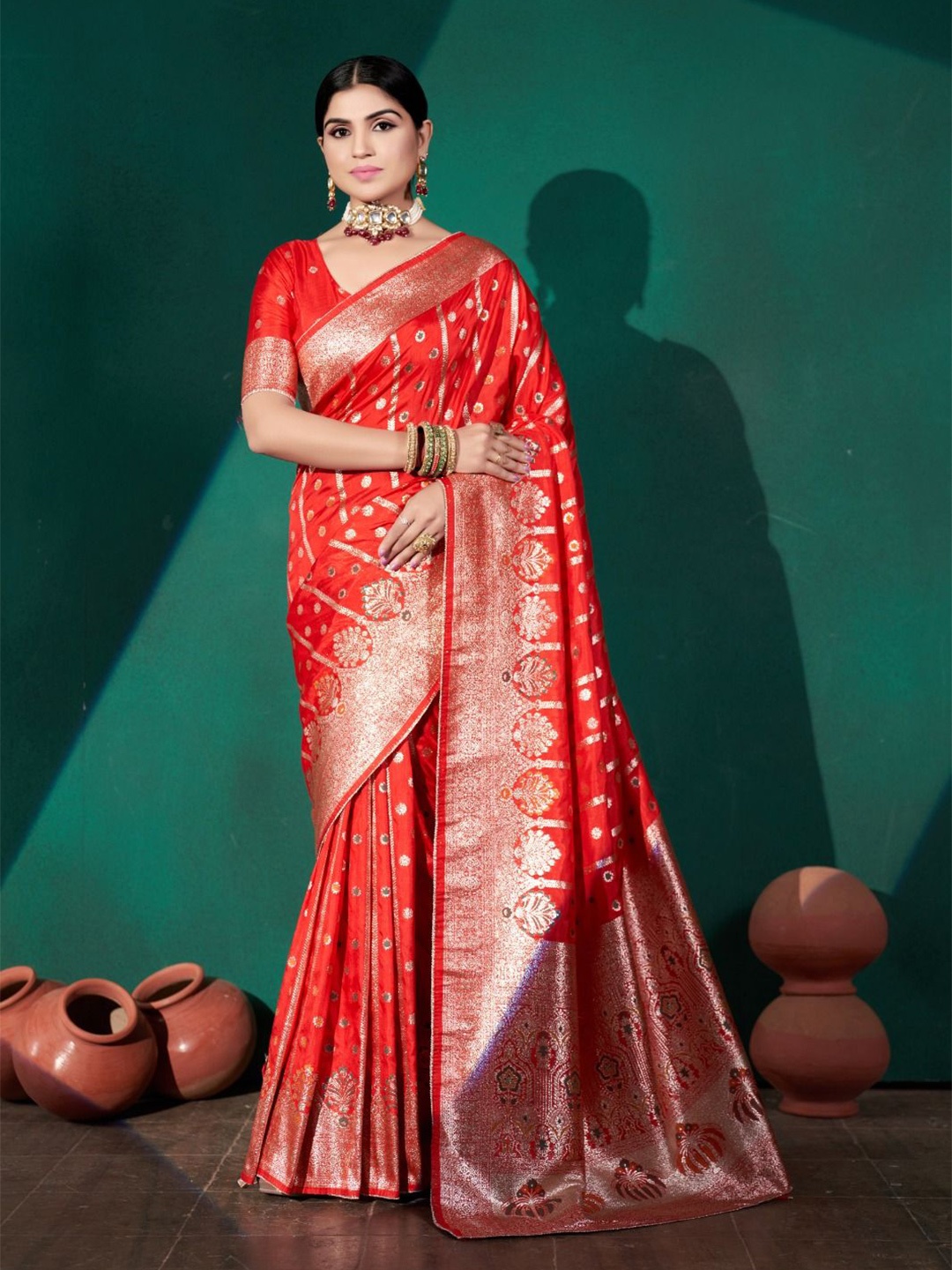 

Aagiri Woven Design Zari Pure Silk Banarasi Saree, Red