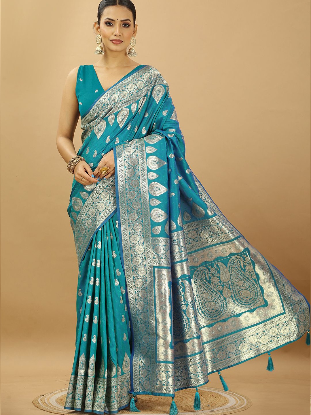 

SWAMI STUDIO Woven Design Zari Pure Silk Banarasi Saree, Turquoise blue