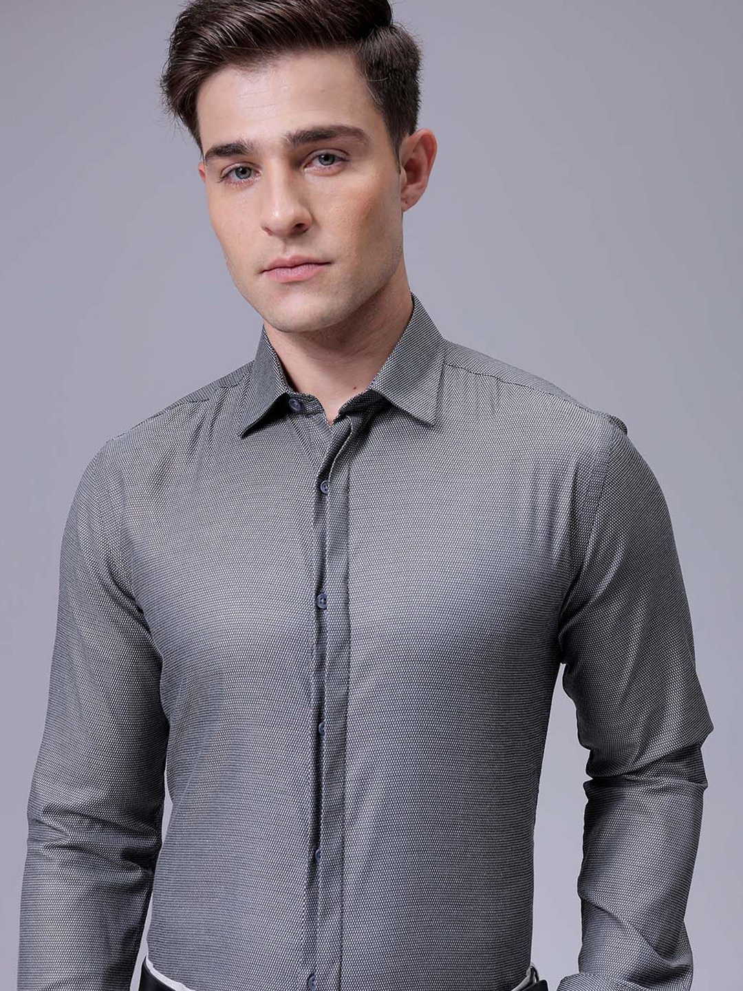 

The Indian Garage Co. X Luxe Men Slim Fit Cutaway Collar Textured Formal Shirt, Grey