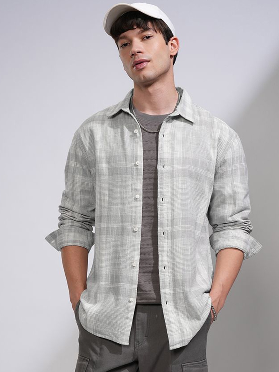 

HIGHLANDER Men Checked Relaxed Shirt, Grey