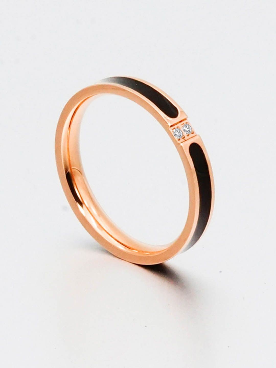 

StyleCast Gold-Toned Stone-Studded Elegant Adjustable Finger Ring