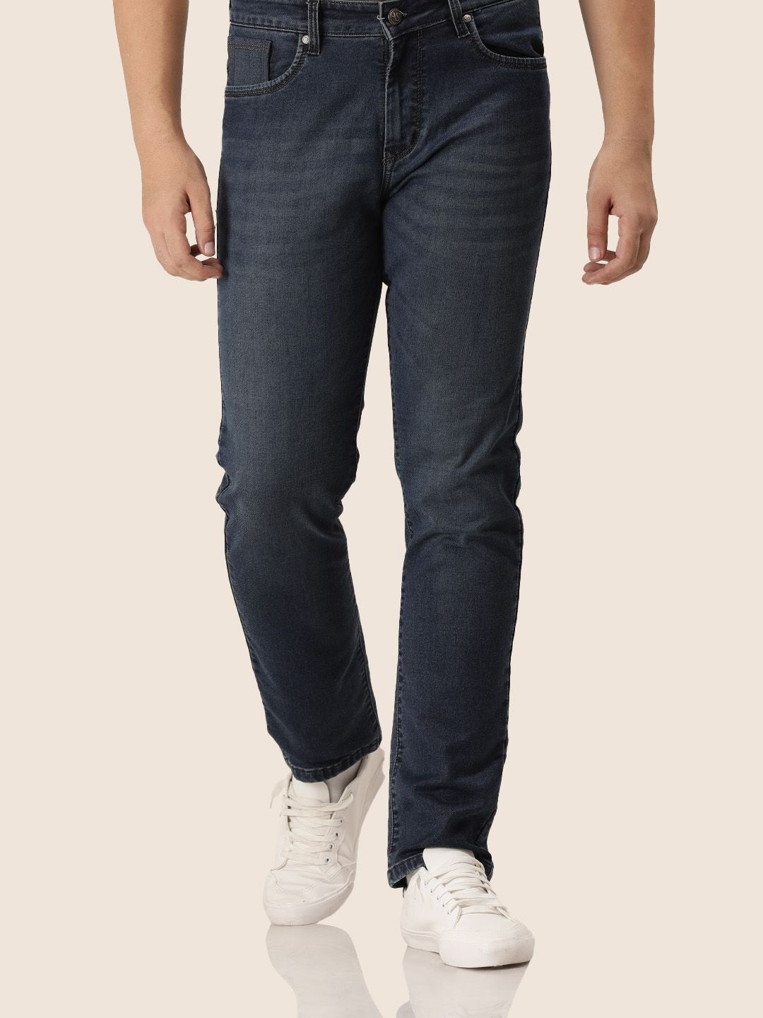 

AMSWAN Men Low-Rise Mildly Distressed Light Fade Stretchable Jeans, Blue