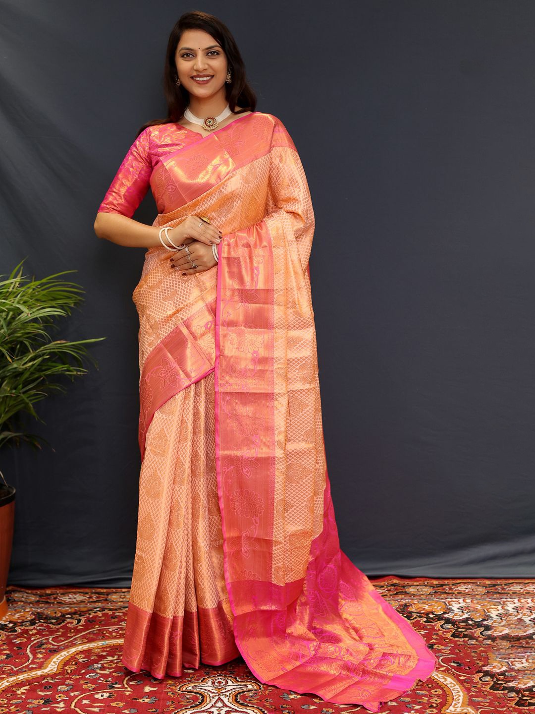 

WINKLECART Woven Design Zari Kanjeevaram Saree, Cream
