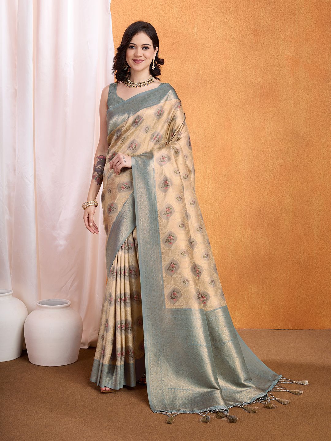 

Mitera Floral Woven Design Zari Pure Silk Banarasi Saree, Beige