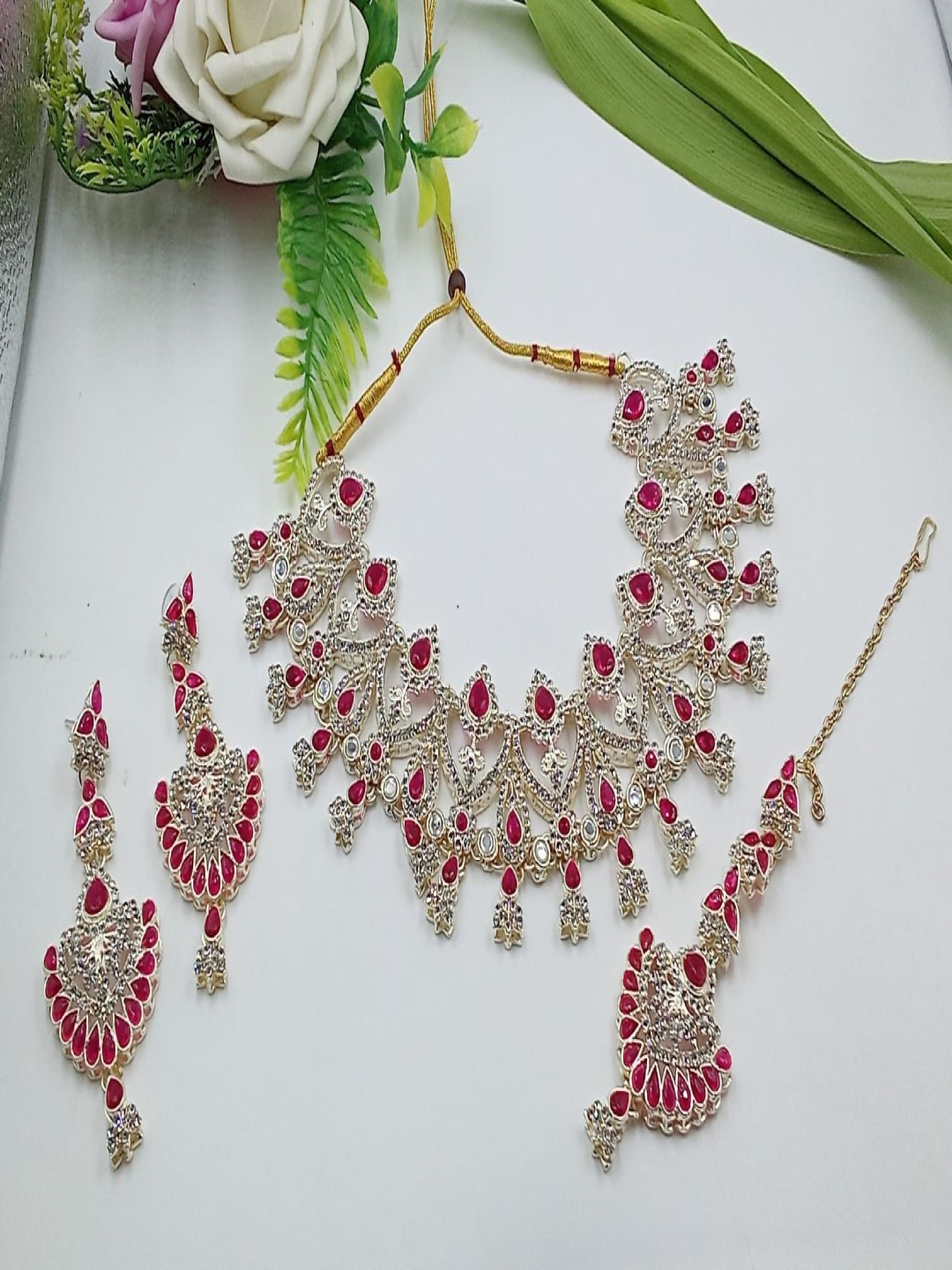 

JMBW INTERNATIONAL Gold-Plated Kundan Studded Meenakari Jewellery Set