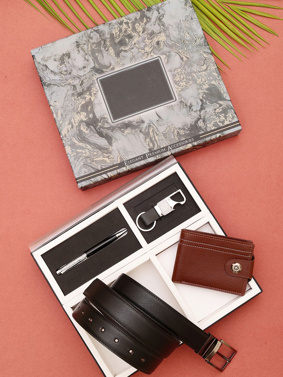 

SAZARA Men Reversiable Belt , Wallet, Keychain and Pen Gift Set Comes with a box, Black
