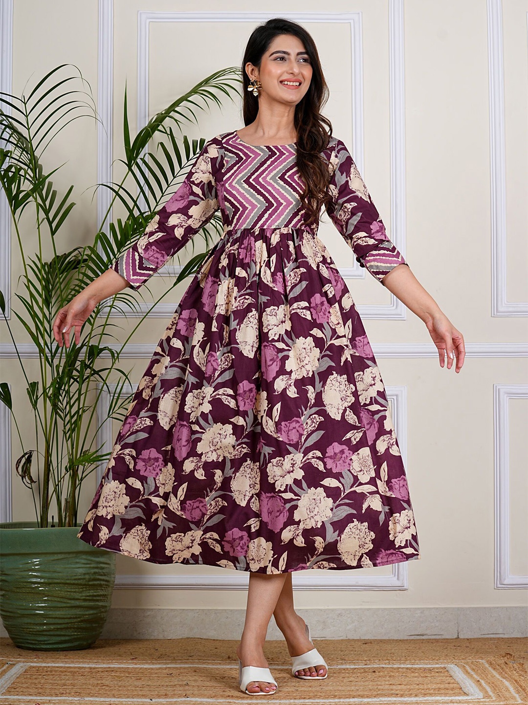 

SITA FASHION HUB Women Floral Printed Midi Dress, Maroon