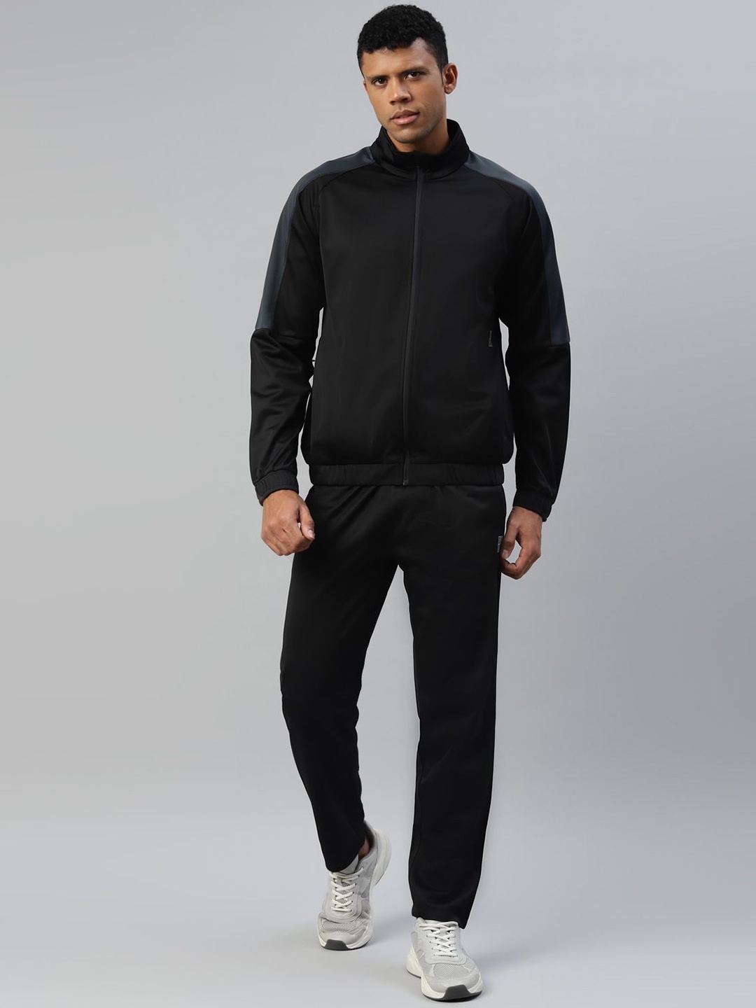 

DIDA Men Premium Athletic Regular Comfort Fit Activewear Track Suit, Black