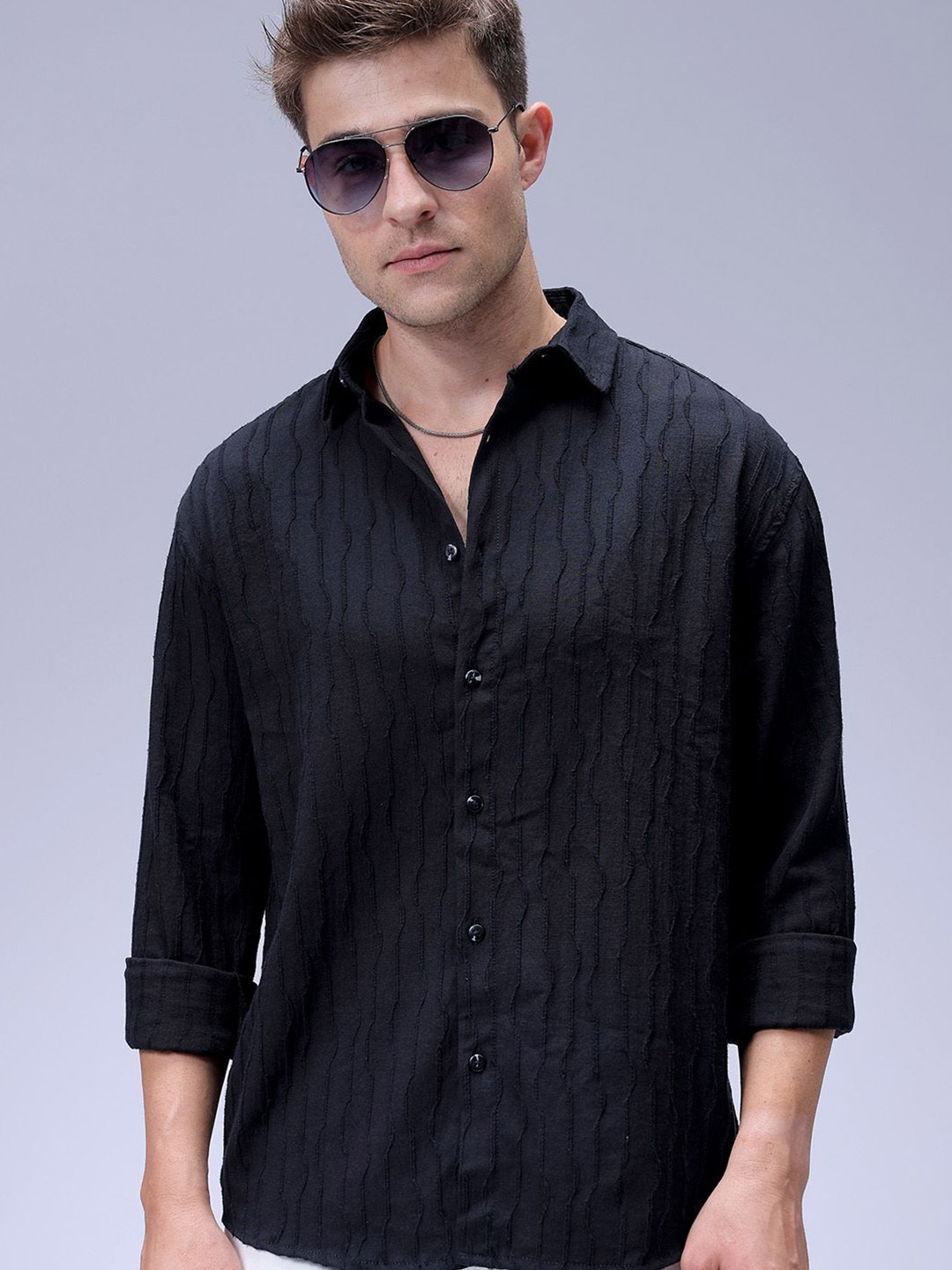 

The Indian Garage Co Men Relaxed Fit Dobby Textured Resortwear Shirt, Navy blue