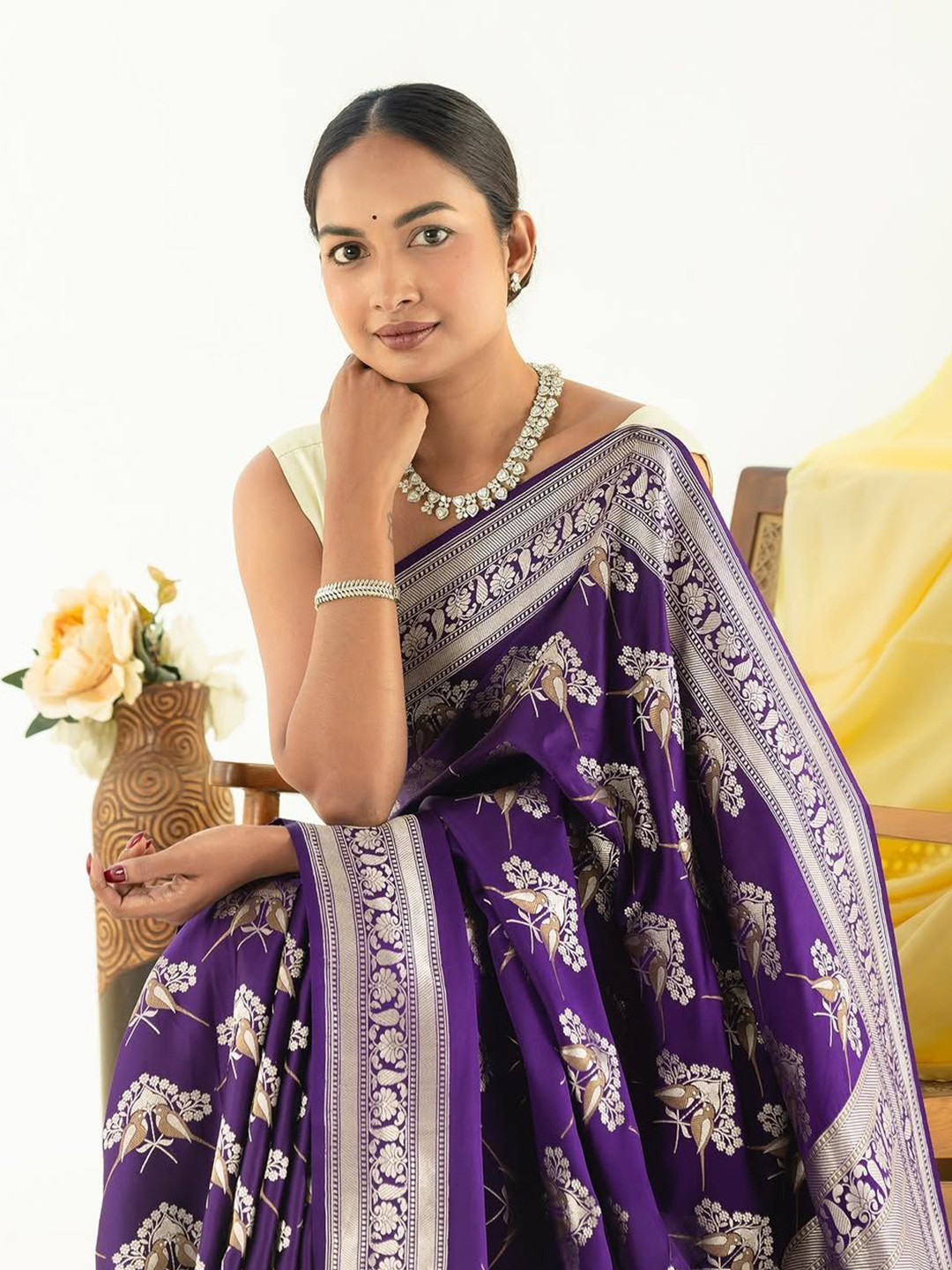 

ZIKARAA Woven Design Zari Pure Silk Banarasi Saree, Purple