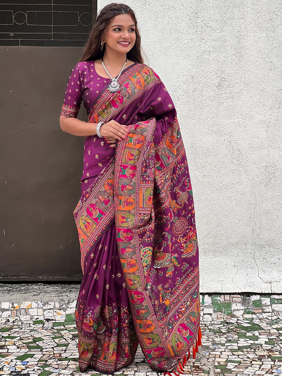 

Mitera Floral Printed Pashmina Saree, Purple