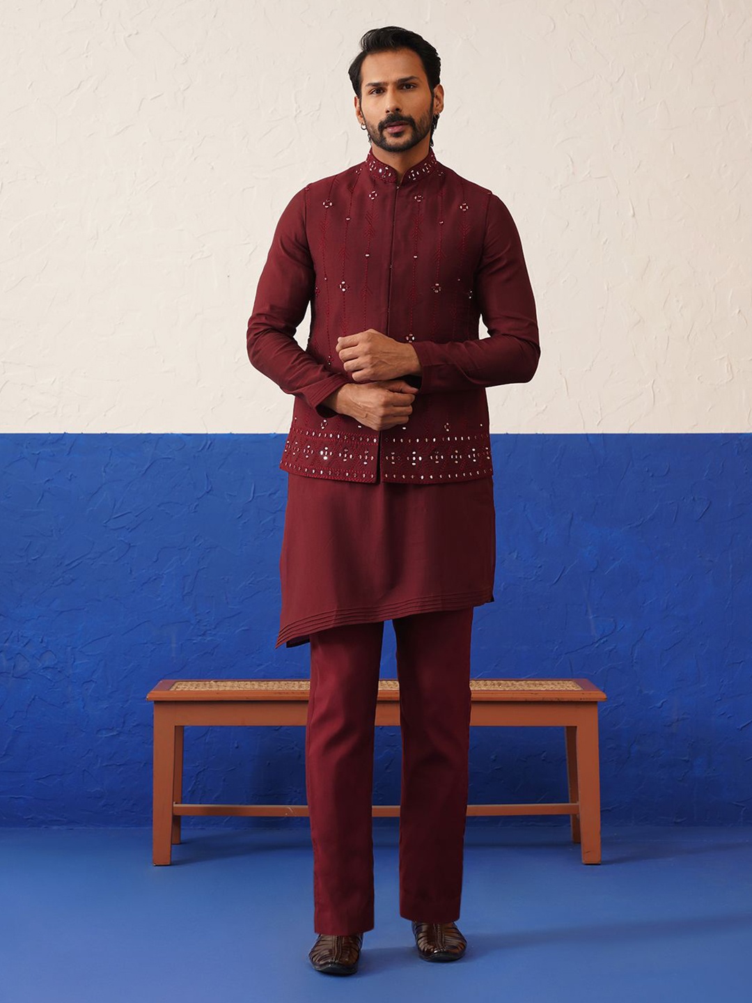 

TheEthnic.Co Men Embroidered Regular Mirror Work Pure Cotton Kurta With Trouser & Jacket, Maroon