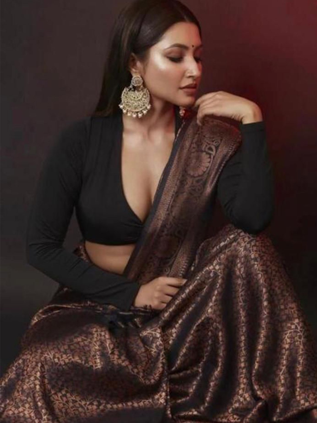 

Upalksh Woven Design Zari Banarasi Saree, Black